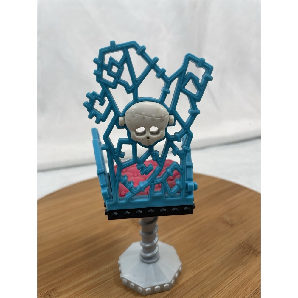 2012 Monster High Frankie Stein Chair Only‎ Doll Furniture - Picture 4 of 9